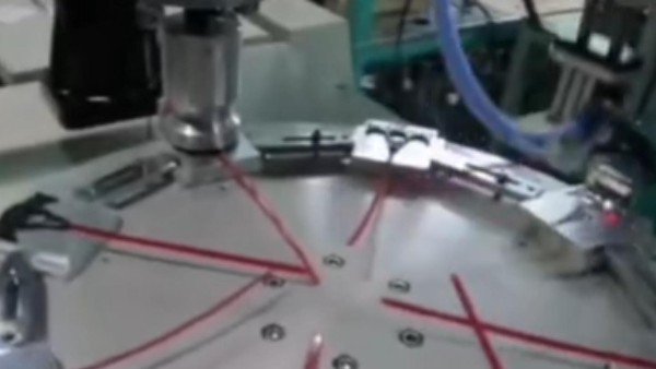 靈科超聲波-超聲波轉(zhuǎn)盤機(jī)焊接